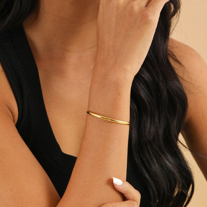 Minimal Bangle Bracelet